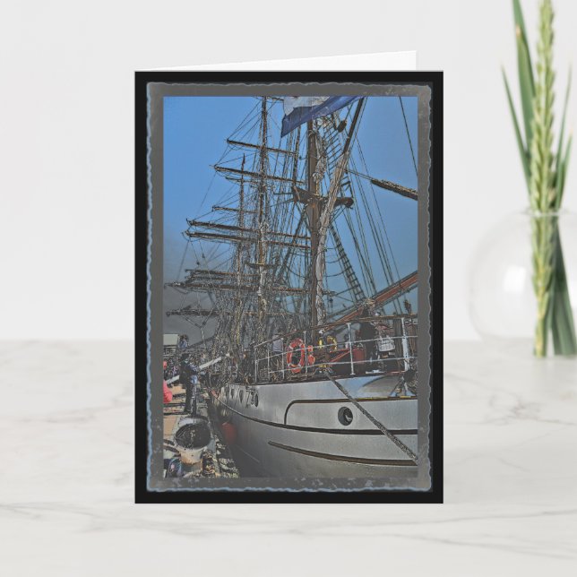 Tarjeta de cumpleaños en puerto (Anverso)