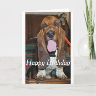 Tarjeta de cumpleaños feliz de Basset hound