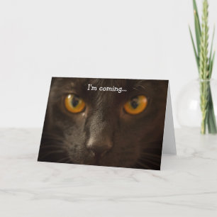 Tarjeta de cumpleaños feliz: Se acerca el gato neg