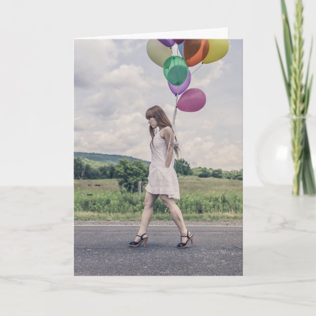 Tarjeta de cumpleaños feliz y enfadada (Anverso)