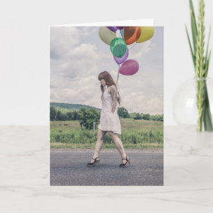 Tarjeta de cumpleaños feliz y enfadada