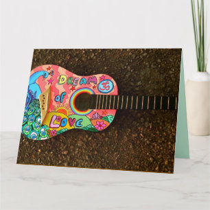 TARJETA DE CUMPLEAÑOS GUITARRA ACÚSTICA HIPPIE