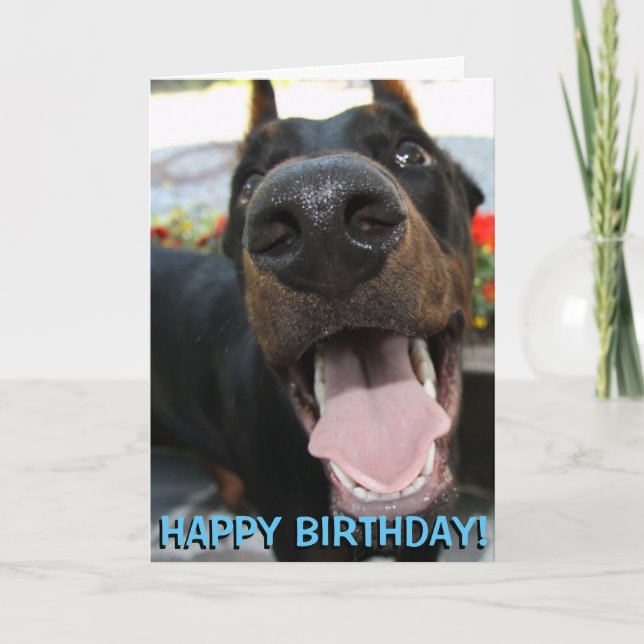 Tarjeta de cumpleaños linda del doberman (Anverso)