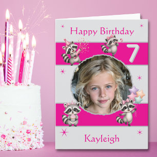 Tarjeta de cumpleaños número 7 de niña mapache con