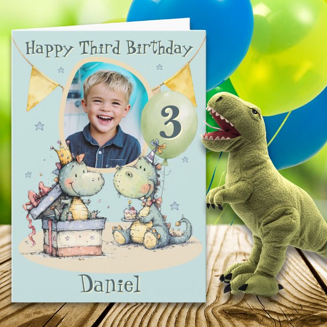 Tarjeta de cumpleaños número tres de dinosaurio co (Subido por el creador)