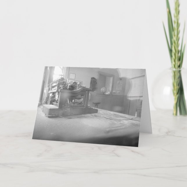 Tarjeta de cumpleaños "Railroad Depot Typewriter" (Anverso)