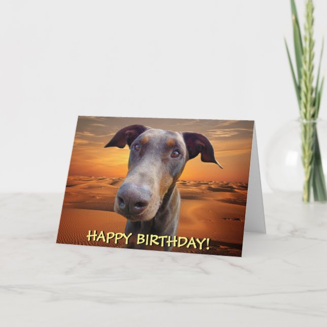 Tarjeta de cumpleaños roja hermosa del doberman (Anverso)