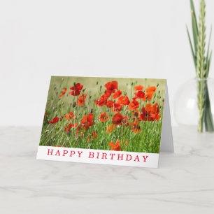 Tarjeta de cumpleaños vista de campo de amapola ro