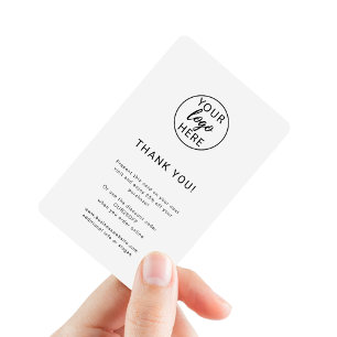 Tarjeta de descuento con logotipo comercial person