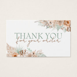 tarjeta de descuento de agradecimiento a beige y m