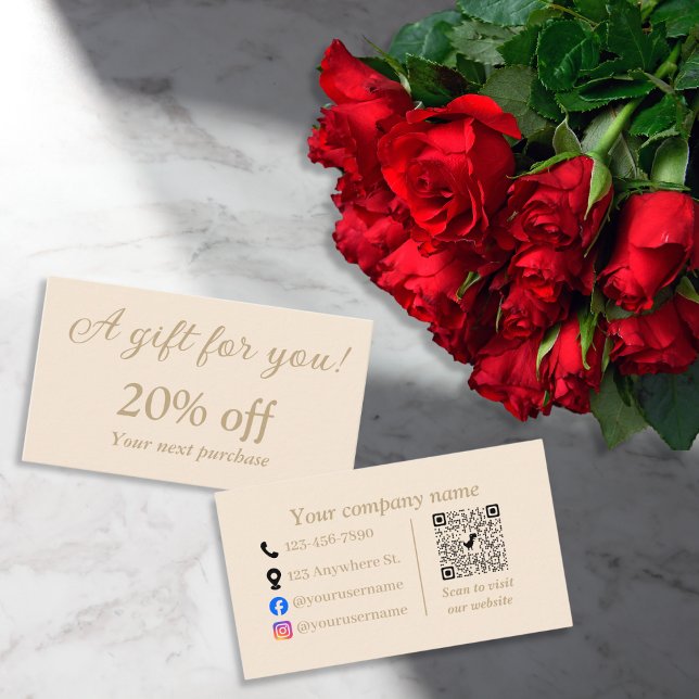 Tarjeta De Descuentos Minimalista beige simple (Subido por el creador)