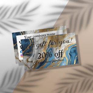 Tarjeta De Descuentos Oro azul y mármol blanco