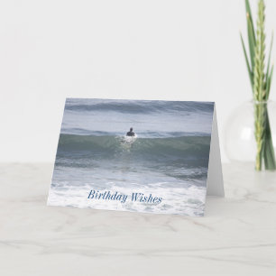 Tarjeta de deseo de cumpleaños para surfistas