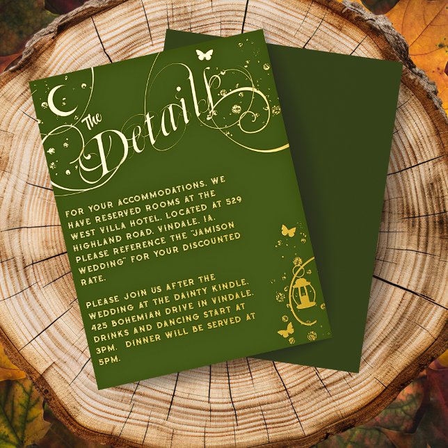 Tarjeta de detalle del Boda del Boho Green Relieve (Whimsical Green and Gold Boho Fairycore Wedding Details Card with Calligraphy Script and Gold Foil)