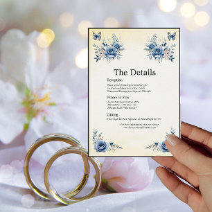 Tarjeta de detalles de flores azules y mariposas m