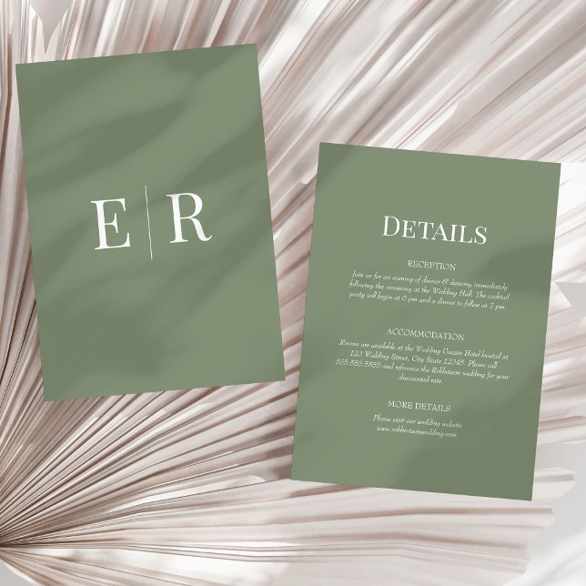 Tarjeta de detalles del Boda de monograma verde ol (Soft Olive Green Monogram Wedding Details Card on a sunny neutral dry palm leaf.)