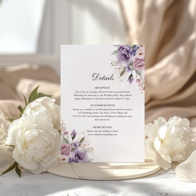 Tarjeta de detalles del Boda floral Boho Mave and  (Boho Mave and Lilac Floral Wedding Details Card on a boho table with white peonies)