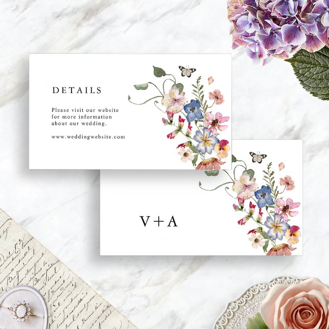 Tarjeta de detalles del Boda floral colorido (Colorful Floral Wedding Details  Enclosure Card Monogrammed by Painted Paperie
)