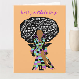 Tarjeta de Día de la Madre de una mujer afroameric