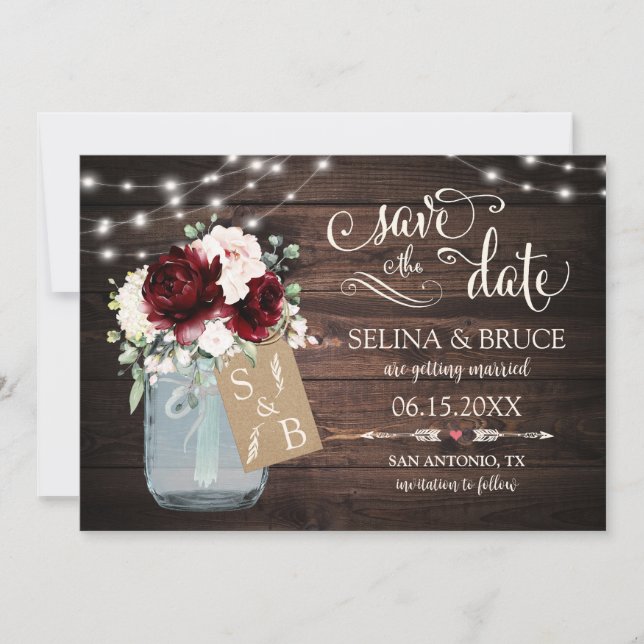 Tarjeta de fecha de bodas de madera rústica con fl (Anverso)