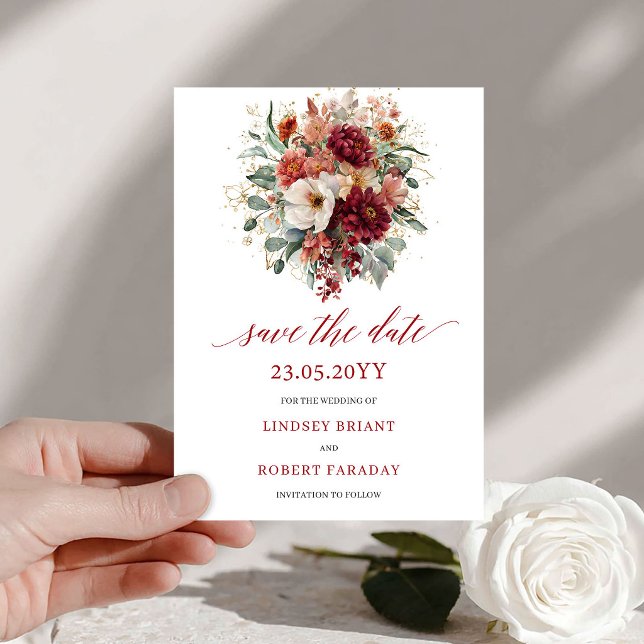 Tarjeta de fecha de guardado Boho Borgoña Verdor D (Boho Burgundy Greenery Gold Save The Date Card

)