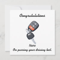 Tarjeta de felicitación con las llaves del auto