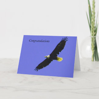 Tarjeta de felicitación con una foto de águila que