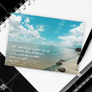 Tarjeta de felicitación cristiana para los corazon