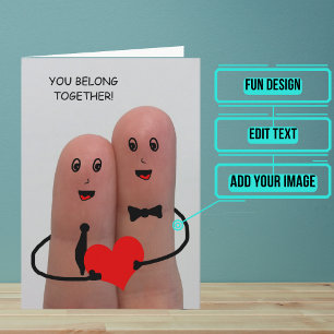 Tarjeta de Felicitación de Boda con Dedos de una M