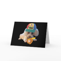 Tarjeta de felicitación de caniche jugando a la pe