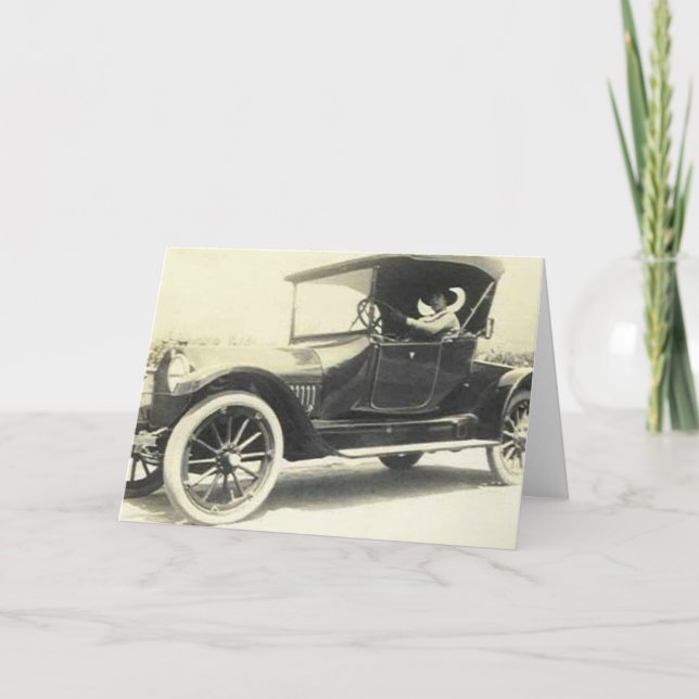Tarjeta de felicitación de la mujer que conducía e (Anverso)