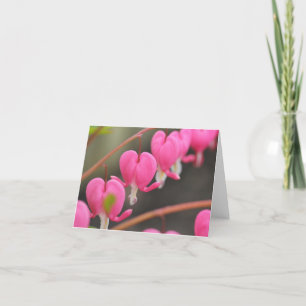 tarjeta de felicitación del corazón sangrante
