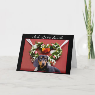 Tarjeta de felicitación del perro de patas muy