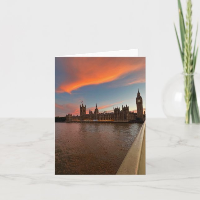 Tarjeta de felicitación doblada con foto de Londre (Anverso)