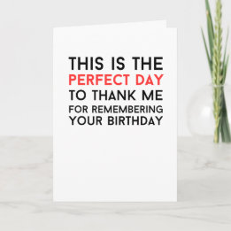 Tarjeta de felicitación doblada con humor sarcásti