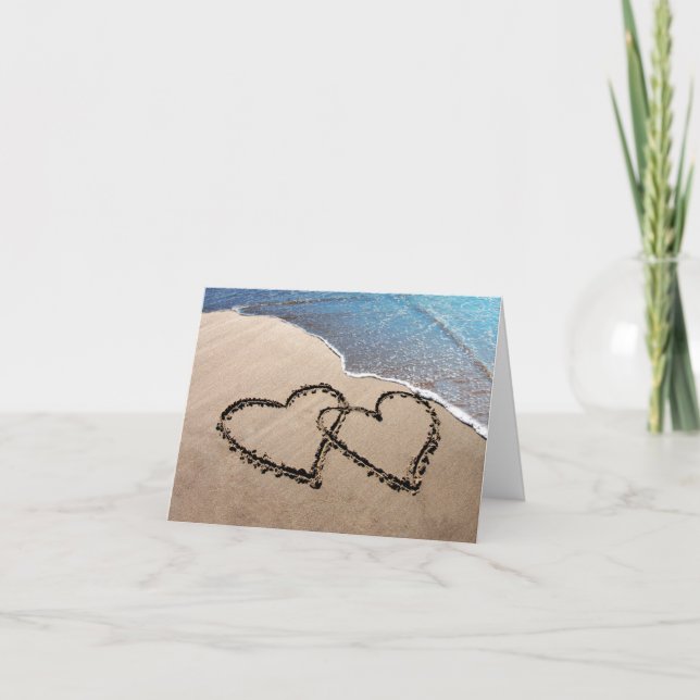 Tarjeta de felicitación Dos corazones en la arena (Anverso)