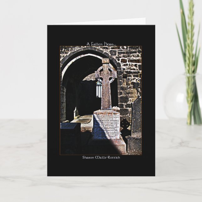 Tarjeta de felicitación Fallen Hero 2 (Anverso)