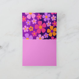 Tarjeta de felicitación floral vibrante y desplega