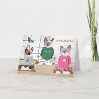 Tarjeta de felicitación para gatitos de yoga