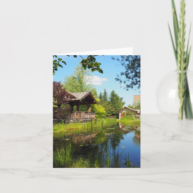 Tarjeta de felicitación plegada Hideaway de Garden (Anverso)