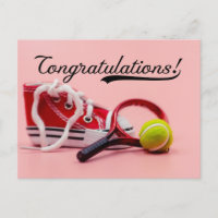 Tarjeta de felicitaciones al tenis con pelota y ra