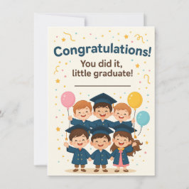Tarjeta de Felicitaciones para Pequeño Graduado 
