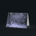 Tarjeta de felicitaciones Winter Wonderland<br><div class="desc">Envía saludos de temporada a amigos y familiares con estas tarjetas de Navidad que tienen una imagen de un bosque cubierto de nieve,  y el mensaje dentro es,  Feliz Navidad.</div>