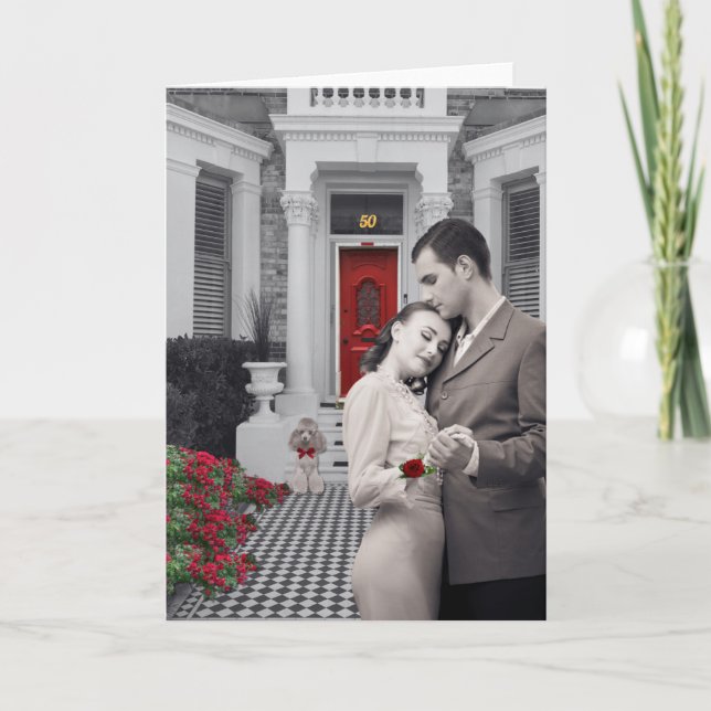 Tarjeta de Feliz Aniversario de Abrazo Romántico (Anverso)