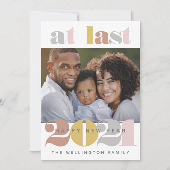 Tarjeta de festividad con fotos de Año Nuevo de 20 (Anverso)