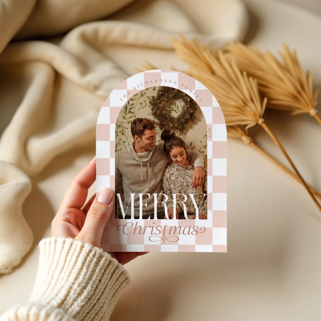 Tarjeta de festividad de fotos de arcos de tablero (Merry Retro Checkerboard Arch Photo Holiday Card)