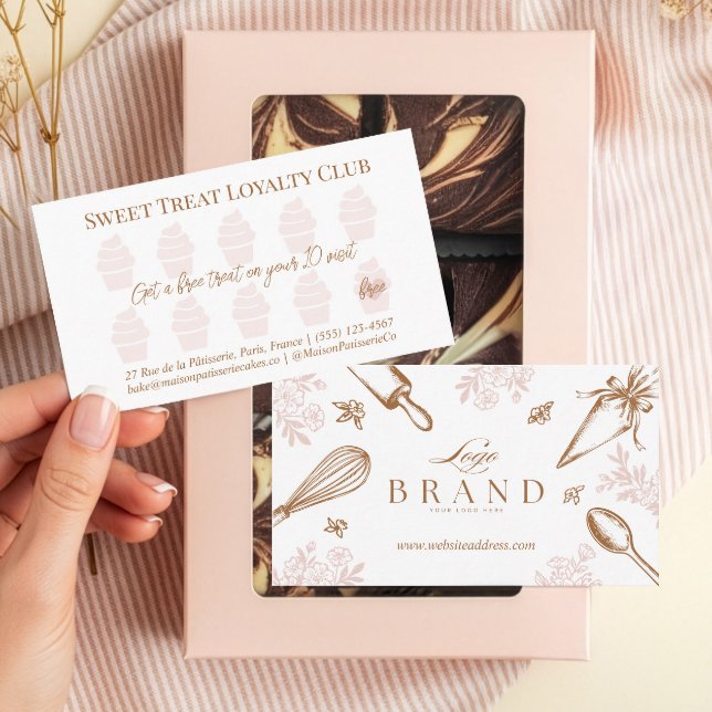 Tarjeta De Fidelización Cupcake Pastry Chef Baking Utensils Bakery Logo (Cupcake Pastry Chef Baking Utensils Bakery Logo Loyalty Card)