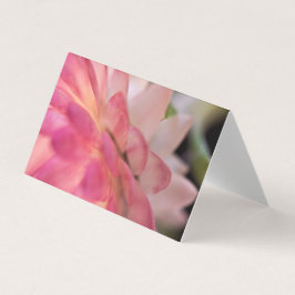 Tarjeta de flores de fresa rosa brillante
