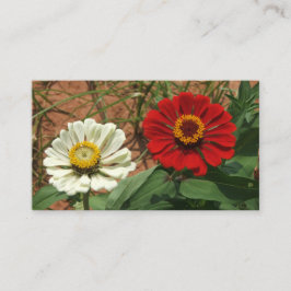 Tarjeta de flores de Zinnia blancas y Zinnia rojas