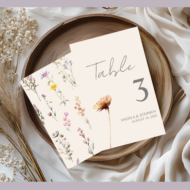 Tarjeta de flores silvestres elegantes de lavanda, (Subido por el creador)